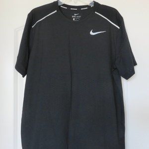 NWOT Men's Nike Dri-Fit Black Running Gym Shirt - Large
